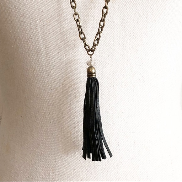 NWOT MARLYN SCHIFF Boho Tiny Chain Link Long Necklace with Black Leather Tassel - Picture 6 of 16